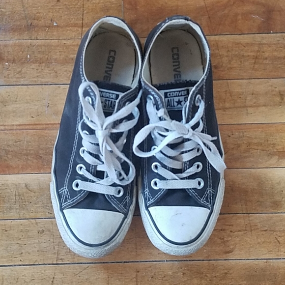 Converse Shoes - Black Lowtop Converse